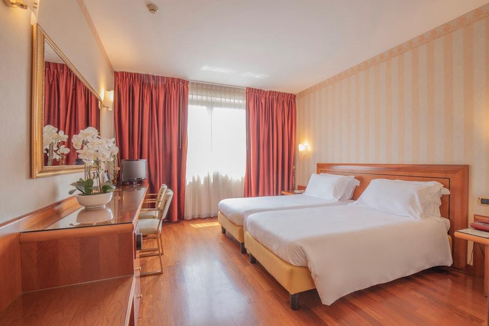 Hotel Palace Verona Ngoại thất bức ảnh