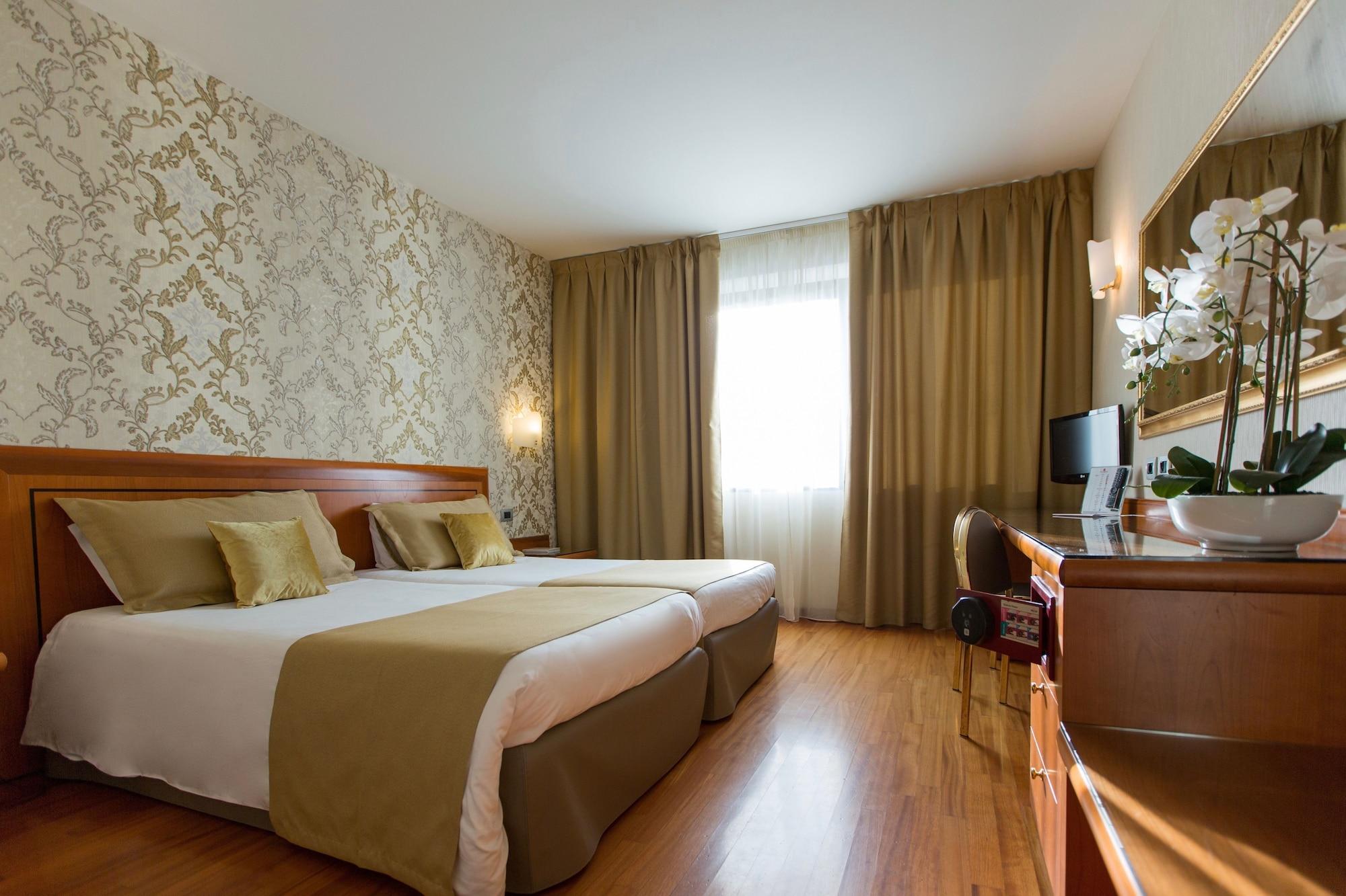 Hotel Palace Verona Ngoại thất bức ảnh