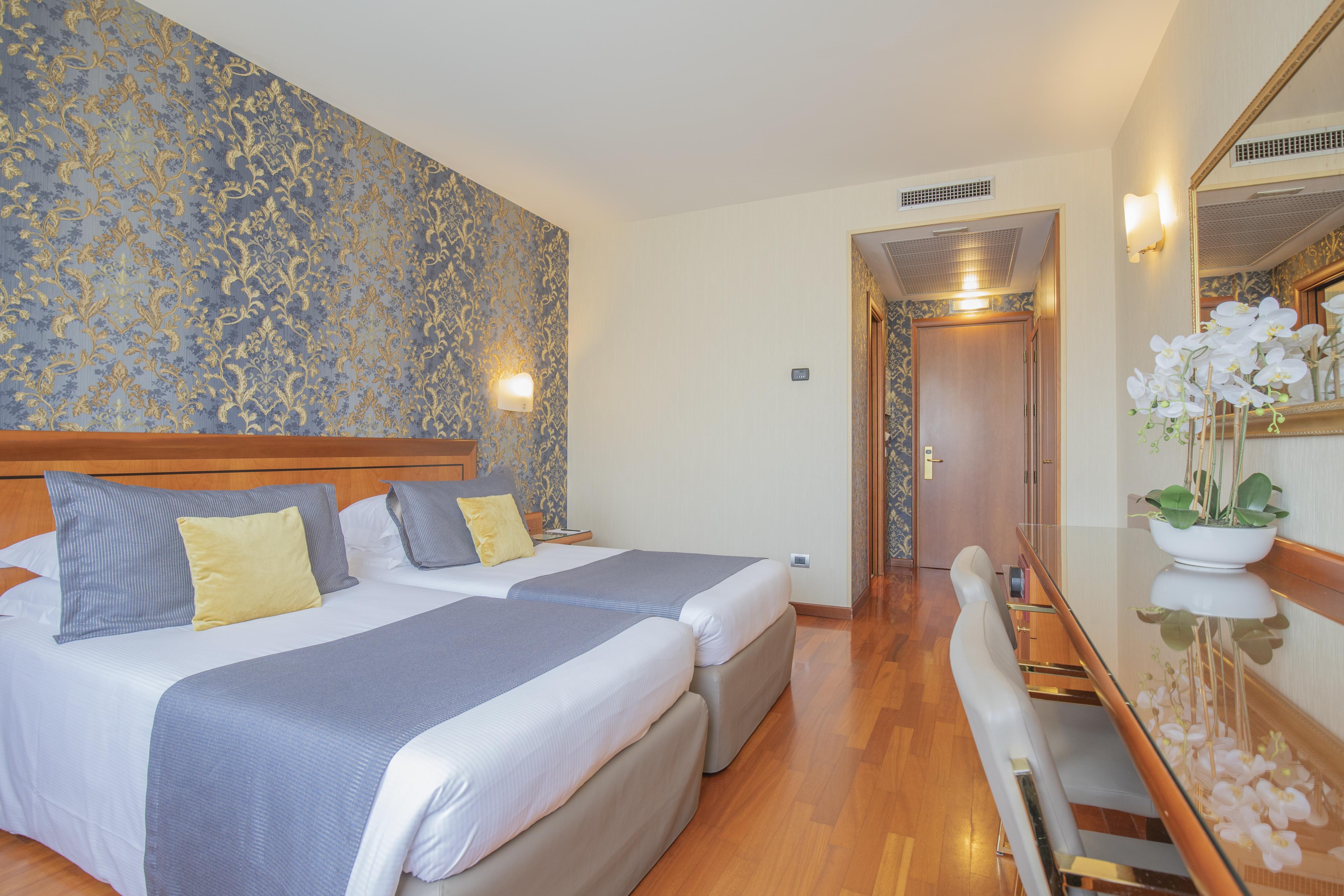 Hotel Palace Verona Ngoại thất bức ảnh